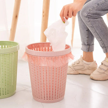 Bin with Integrated Bag Dispenser